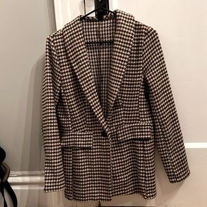 Super Stylish. BRown Blazer